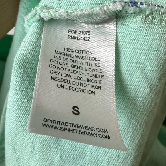 Disneyland Star Wars Baby Yoda Mandalorian Spirit Jersey Small - Picture 6 of 7